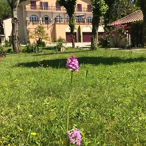 Hotel Logis Restaurant Le Castel Fleuri Saint-Jean-en-Royans